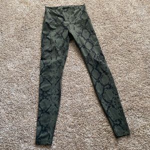 LuLulemon Yoga Pants!